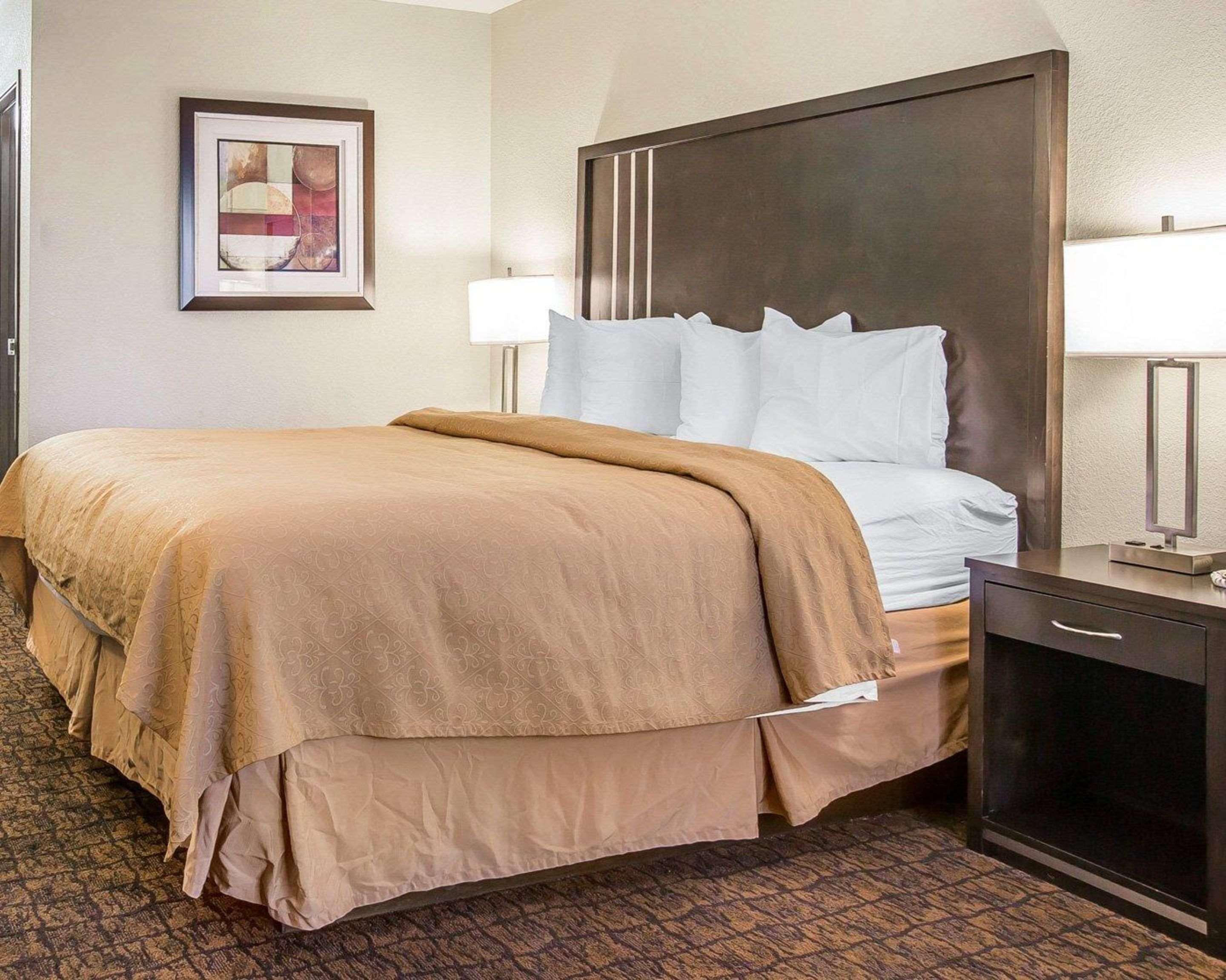 Quality Inn & Suites Woodland - Sacramento Airport Kültér fotó