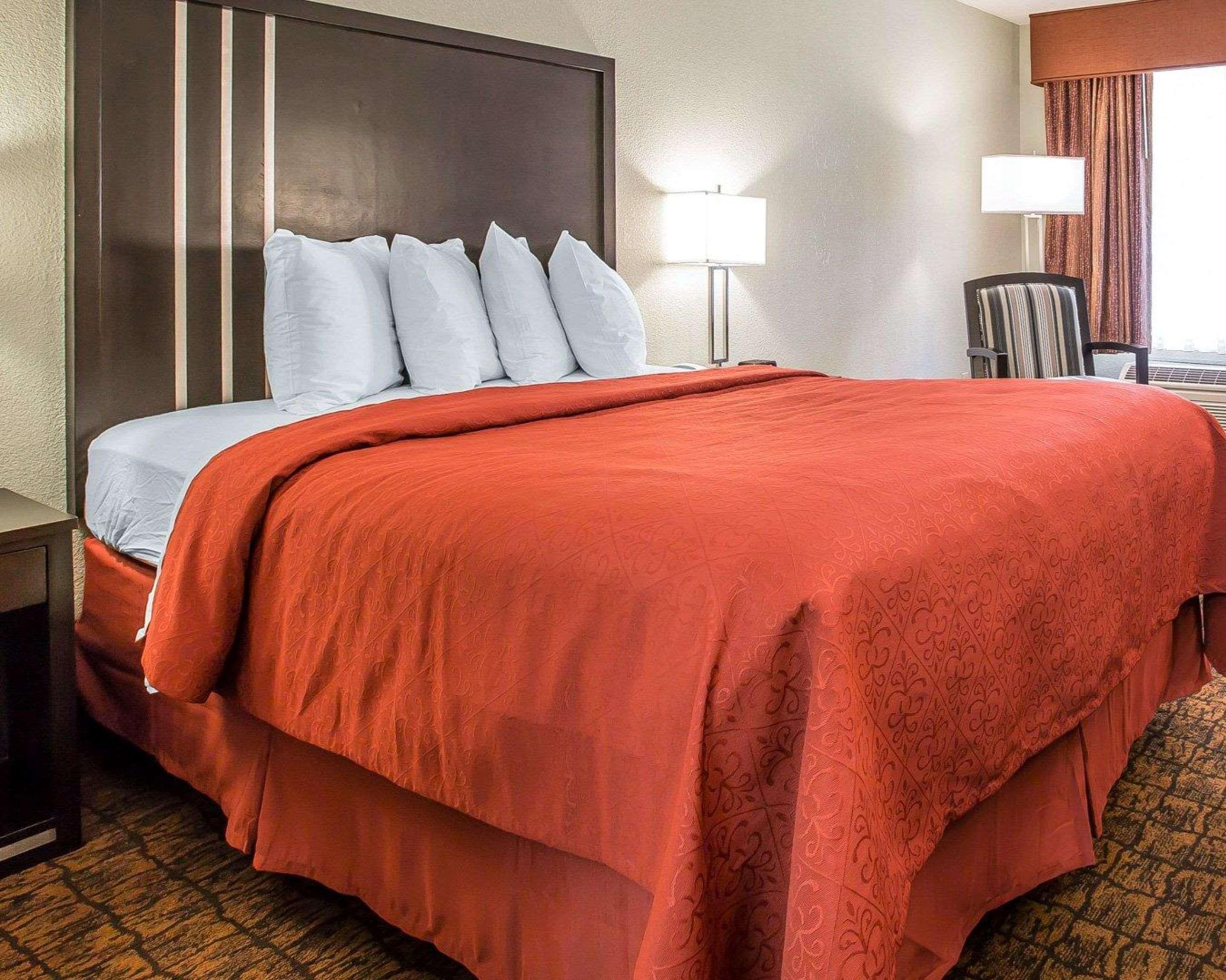 Quality Inn & Suites Woodland - Sacramento Airport Kültér fotó