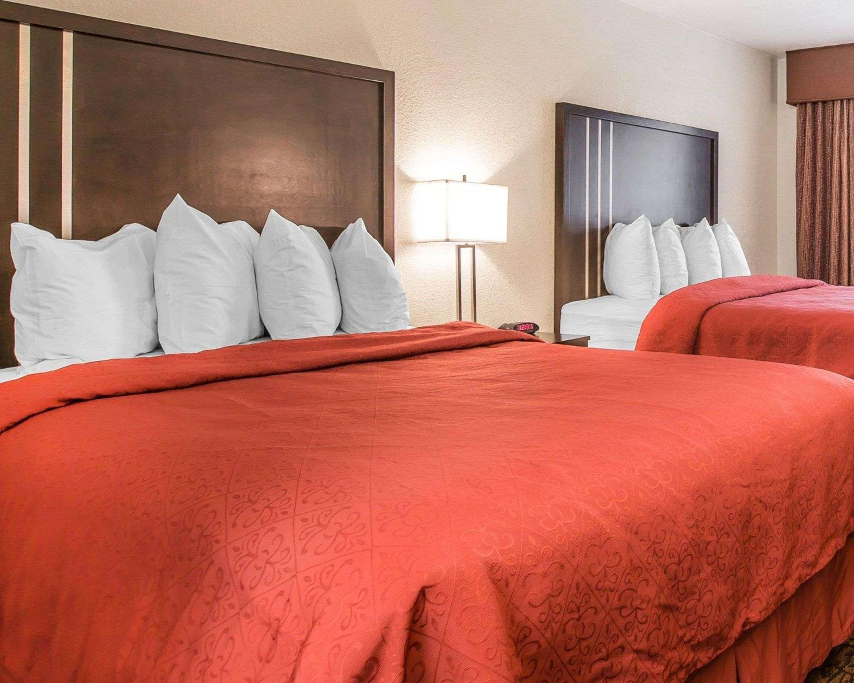 Quality Inn & Suites Woodland - Sacramento Airport Kültér fotó