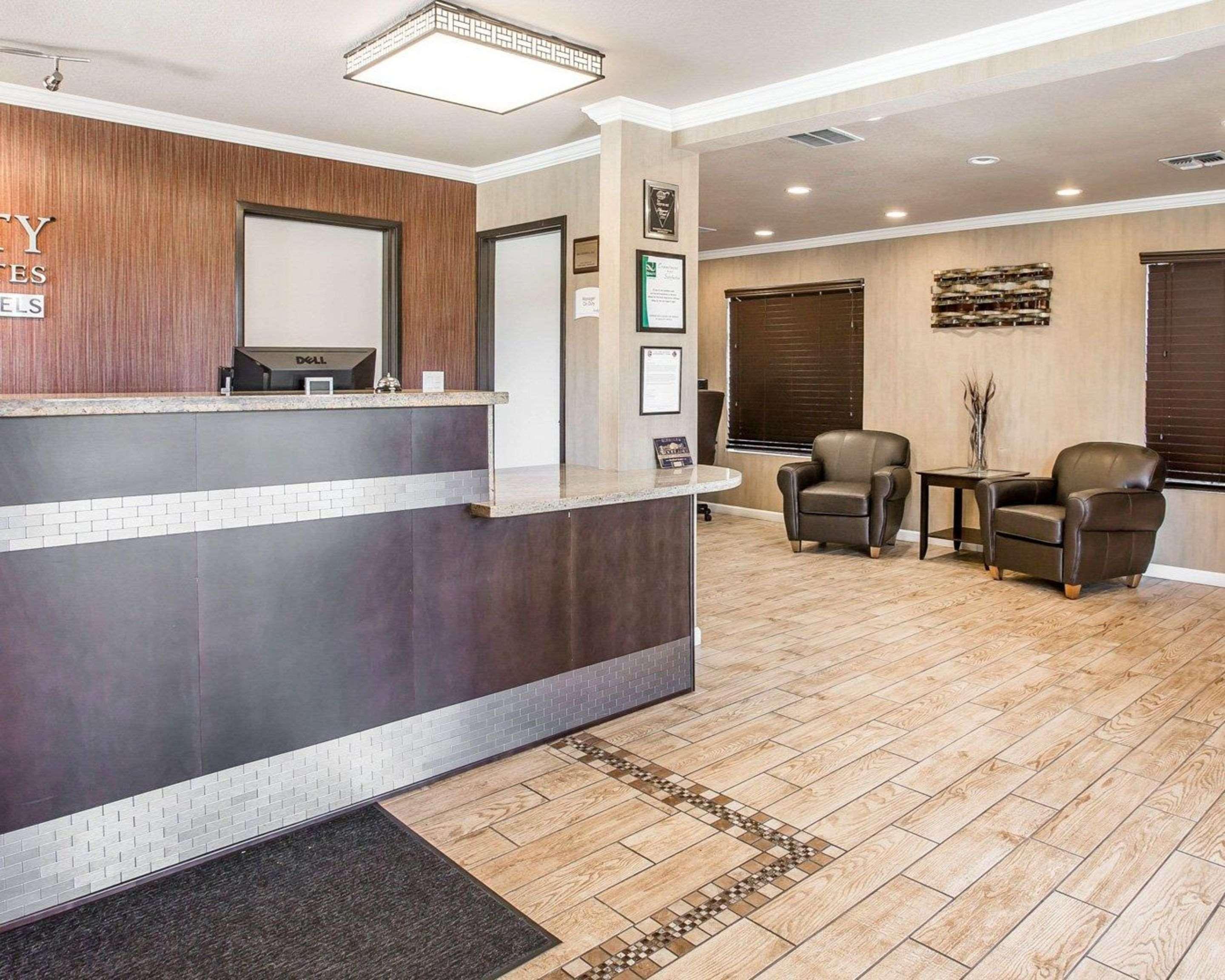 Quality Inn & Suites Woodland - Sacramento Airport Kültér fotó