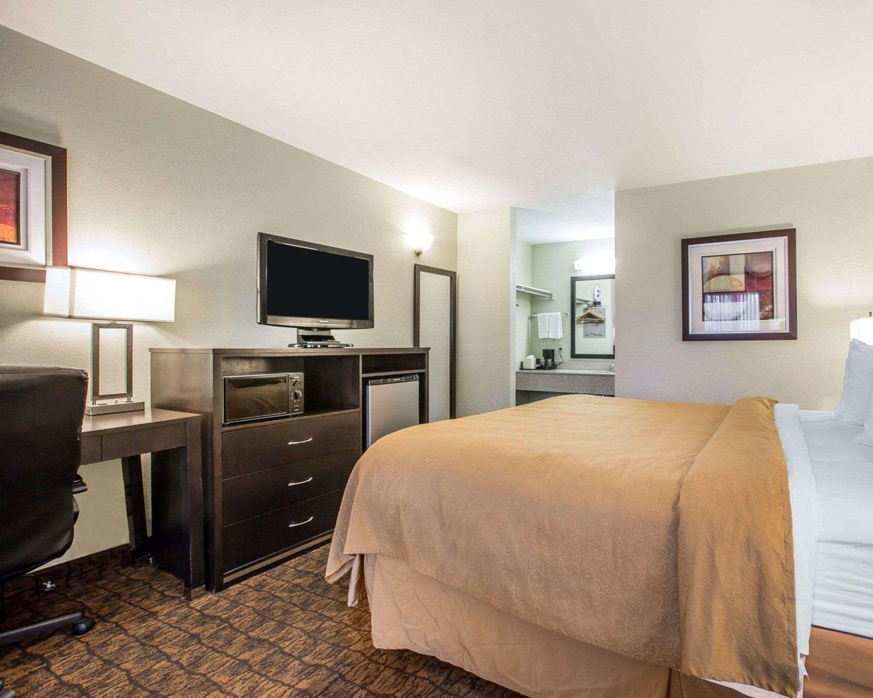 Quality Inn & Suites Woodland - Sacramento Airport Kültér fotó