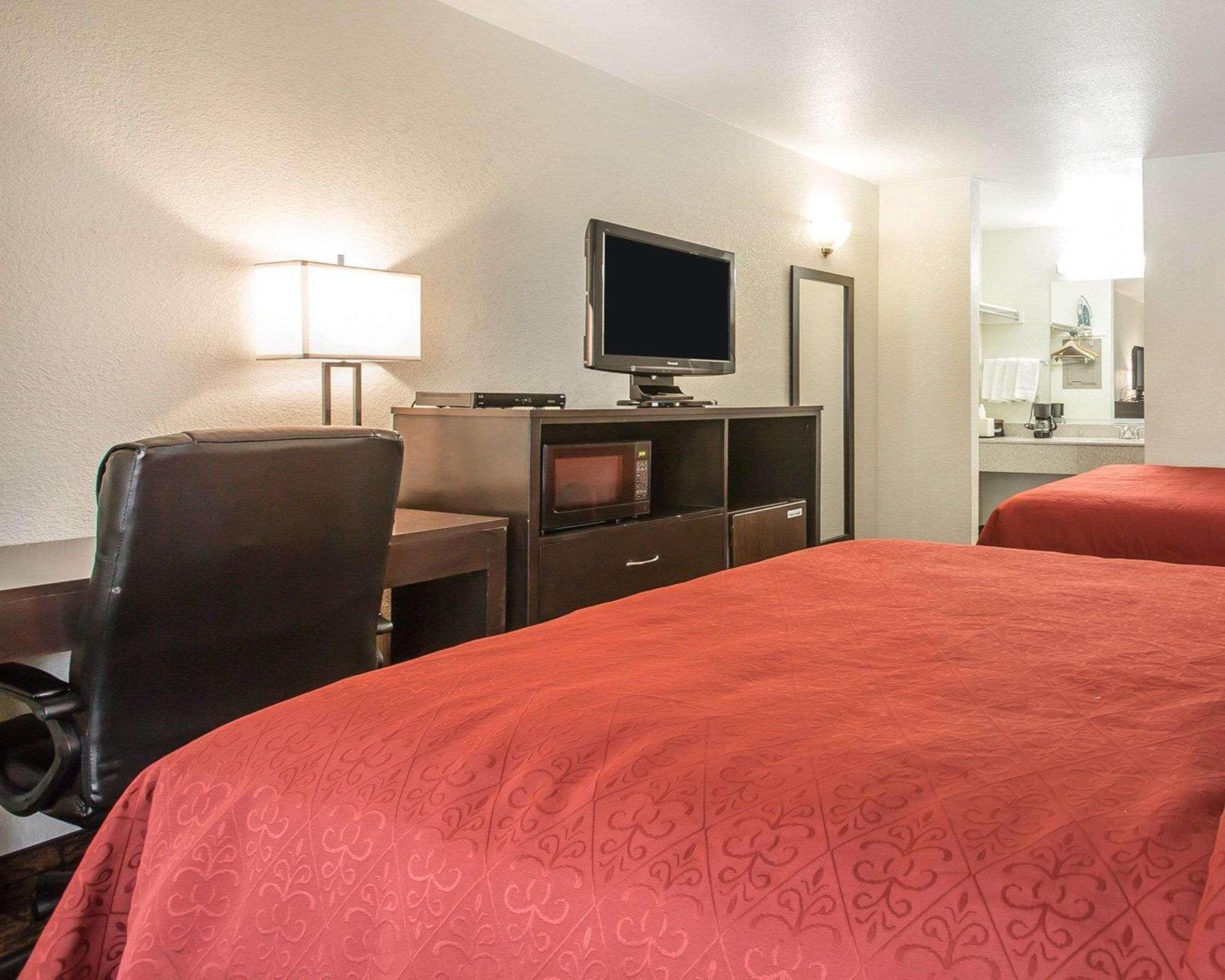 Quality Inn & Suites Woodland - Sacramento Airport Kültér fotó