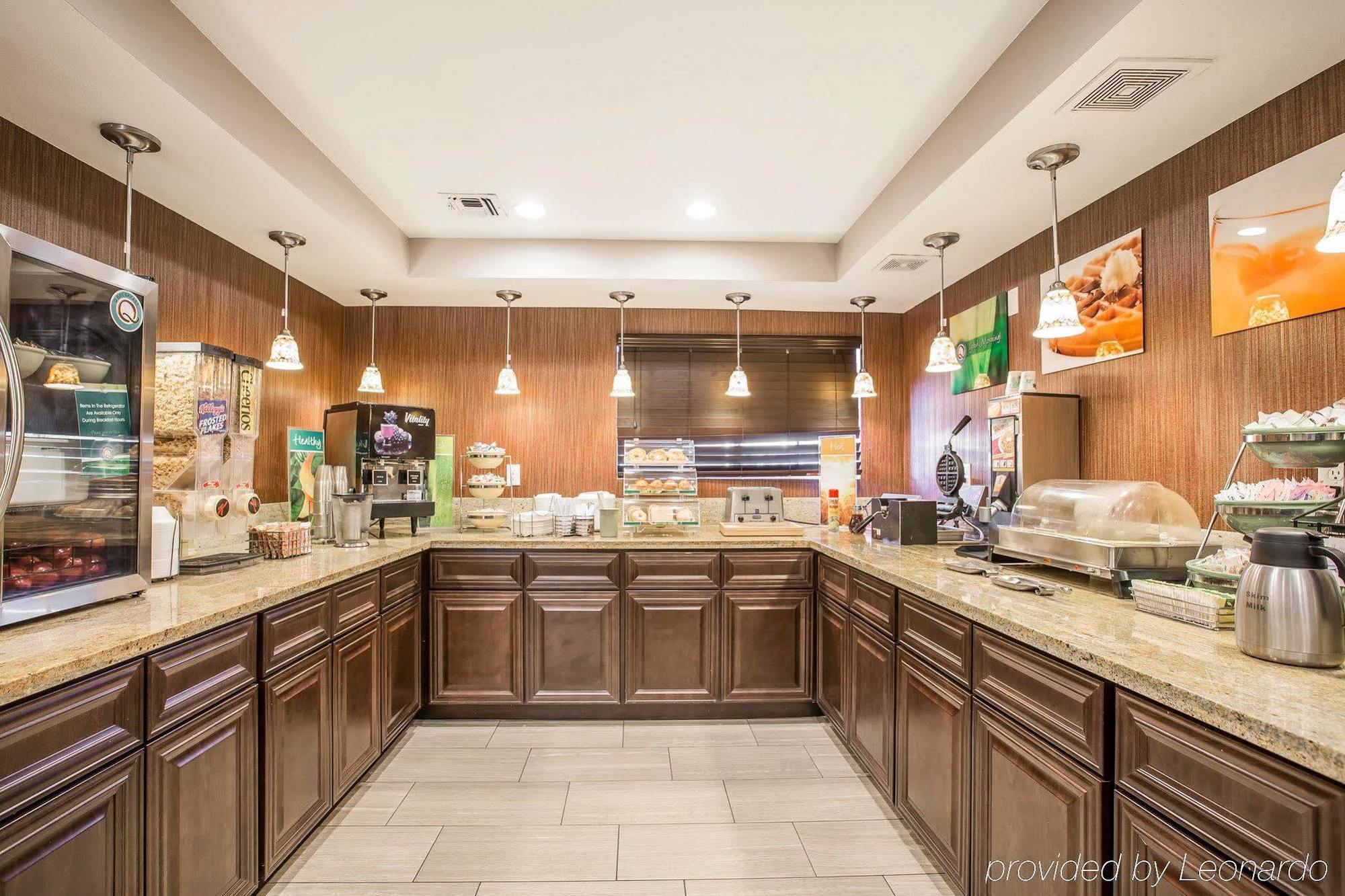 Quality Inn & Suites Woodland - Sacramento Airport Kültér fotó