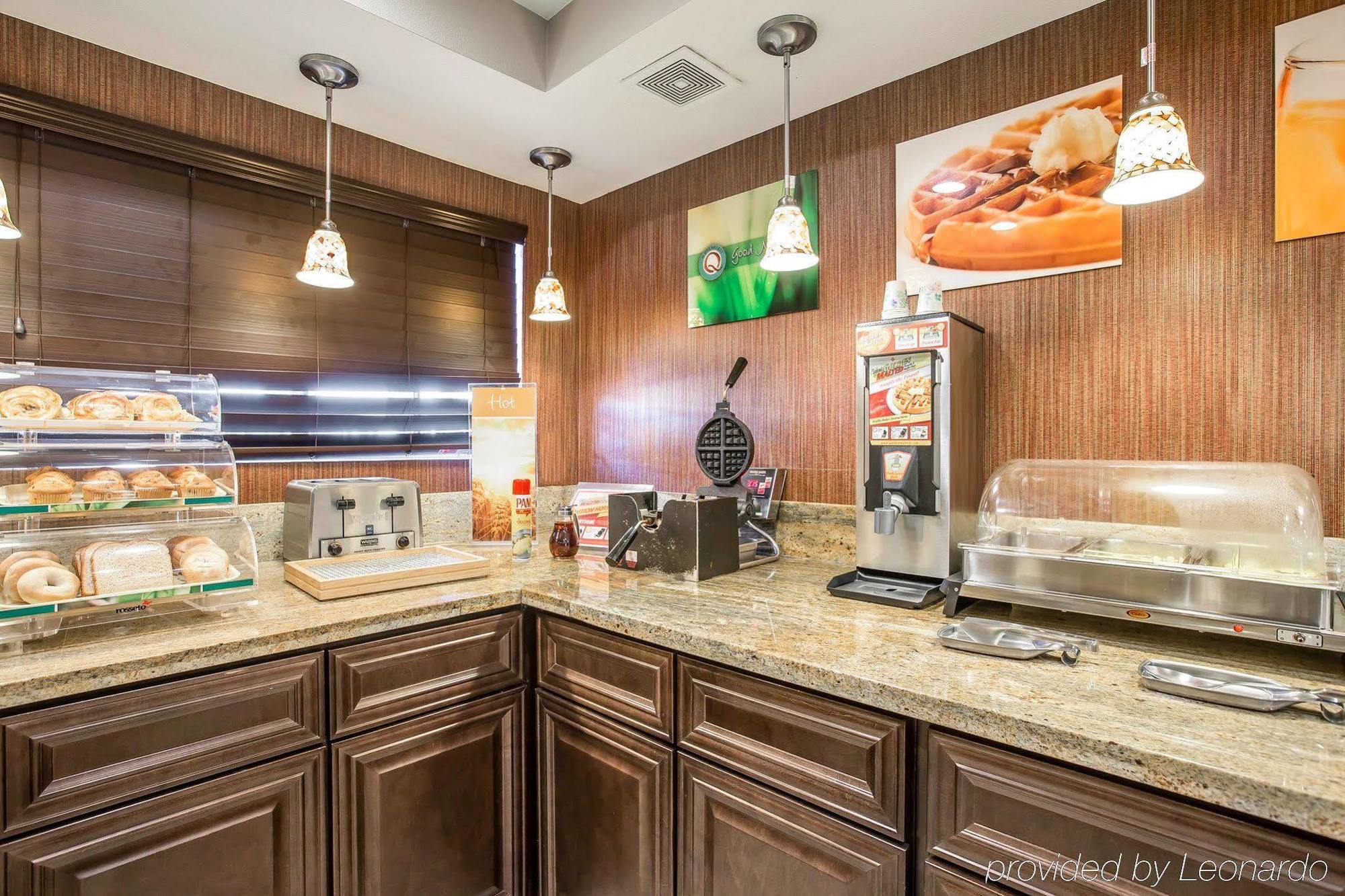 Quality Inn & Suites Woodland - Sacramento Airport Kültér fotó