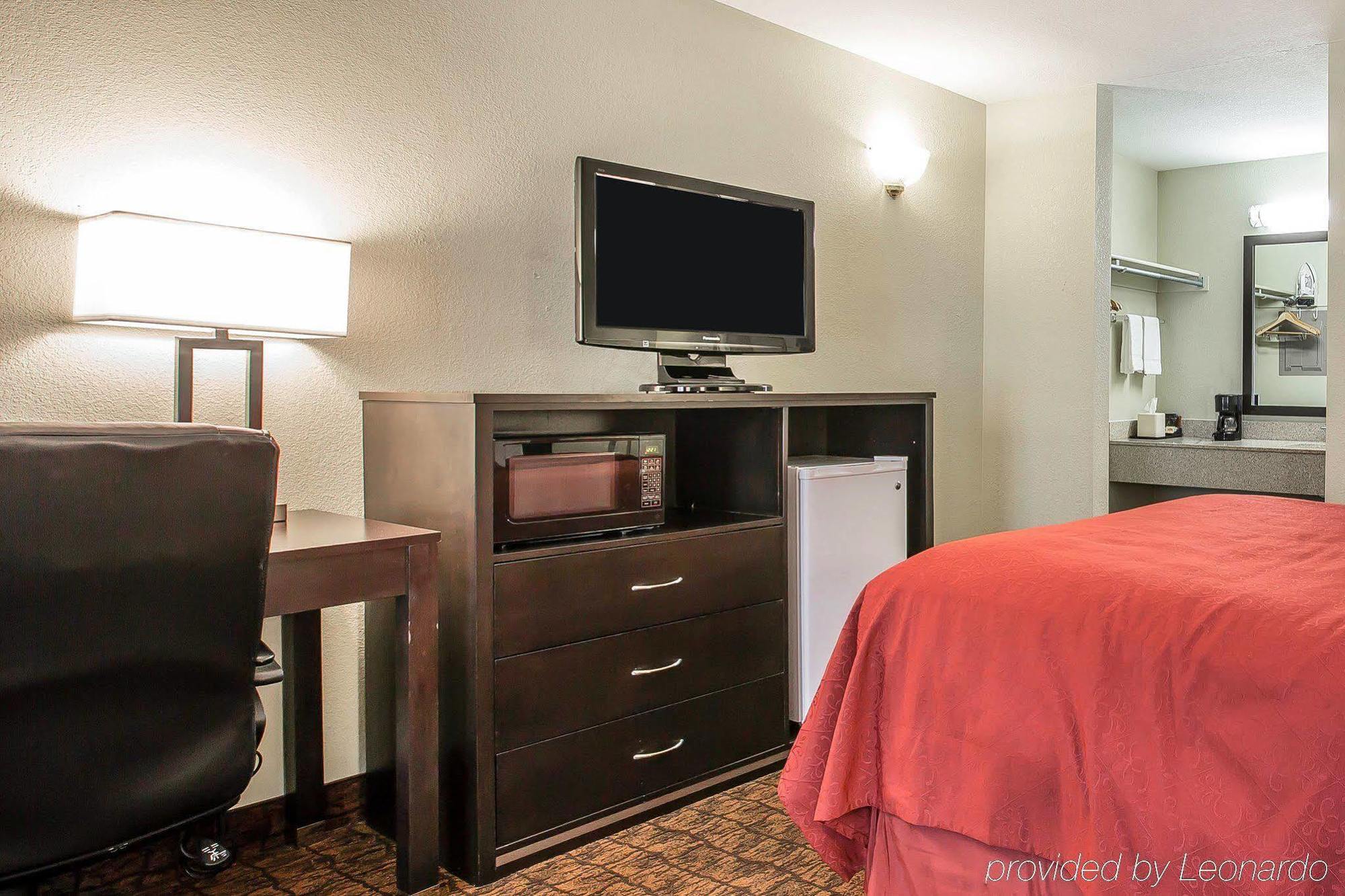 Quality Inn & Suites Woodland - Sacramento Airport Kültér fotó