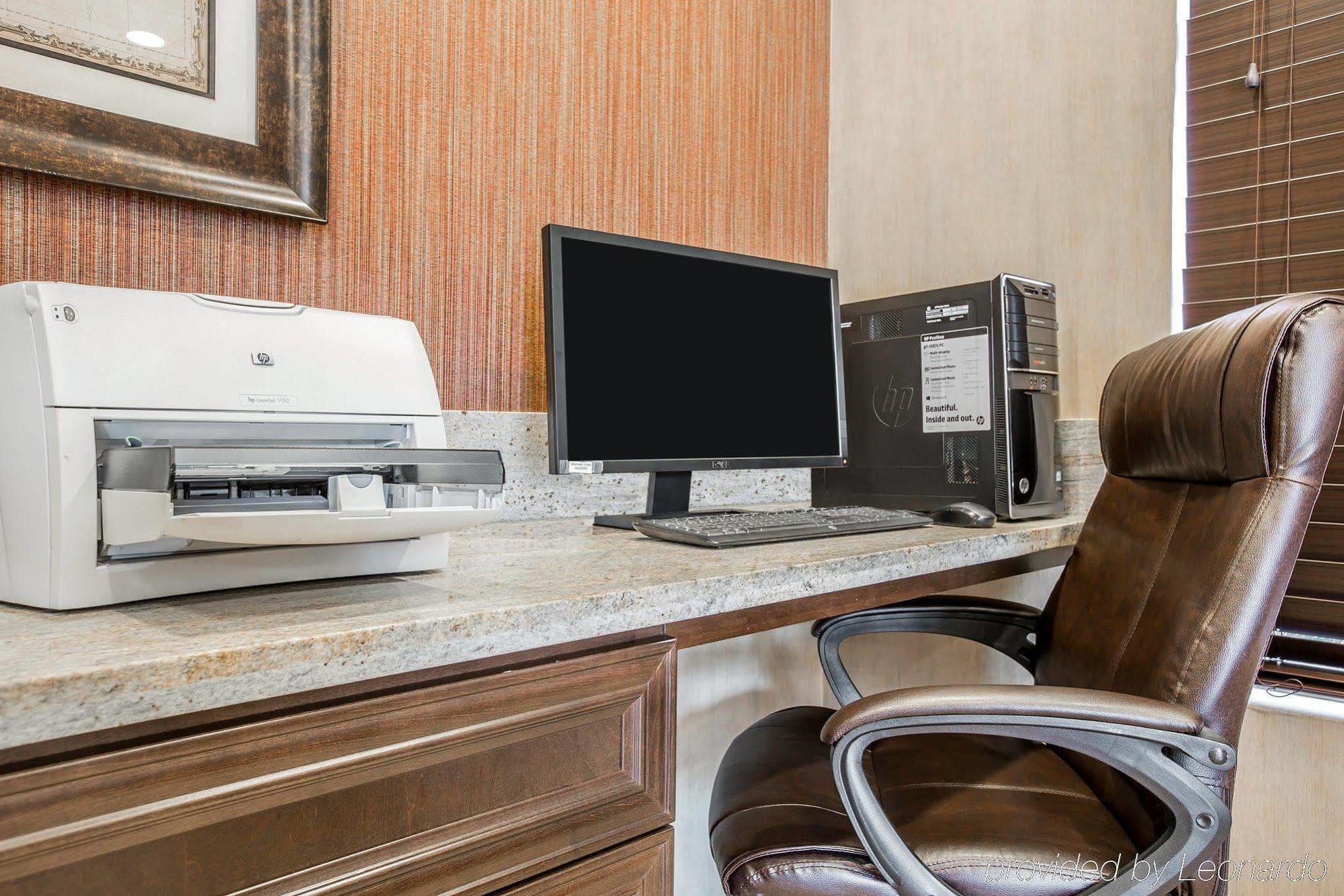 Quality Inn & Suites Woodland - Sacramento Airport Kültér fotó